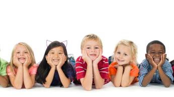 kids with hands on chin